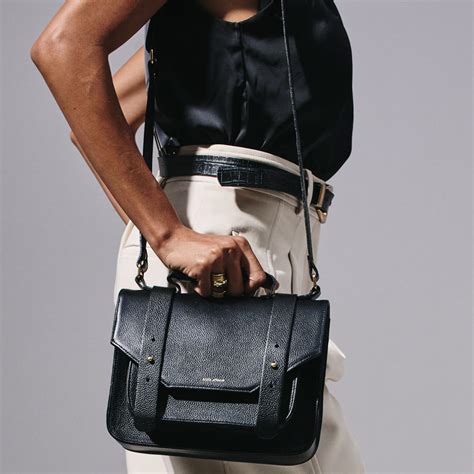 Bolsa de Couro Satchel P Preto .